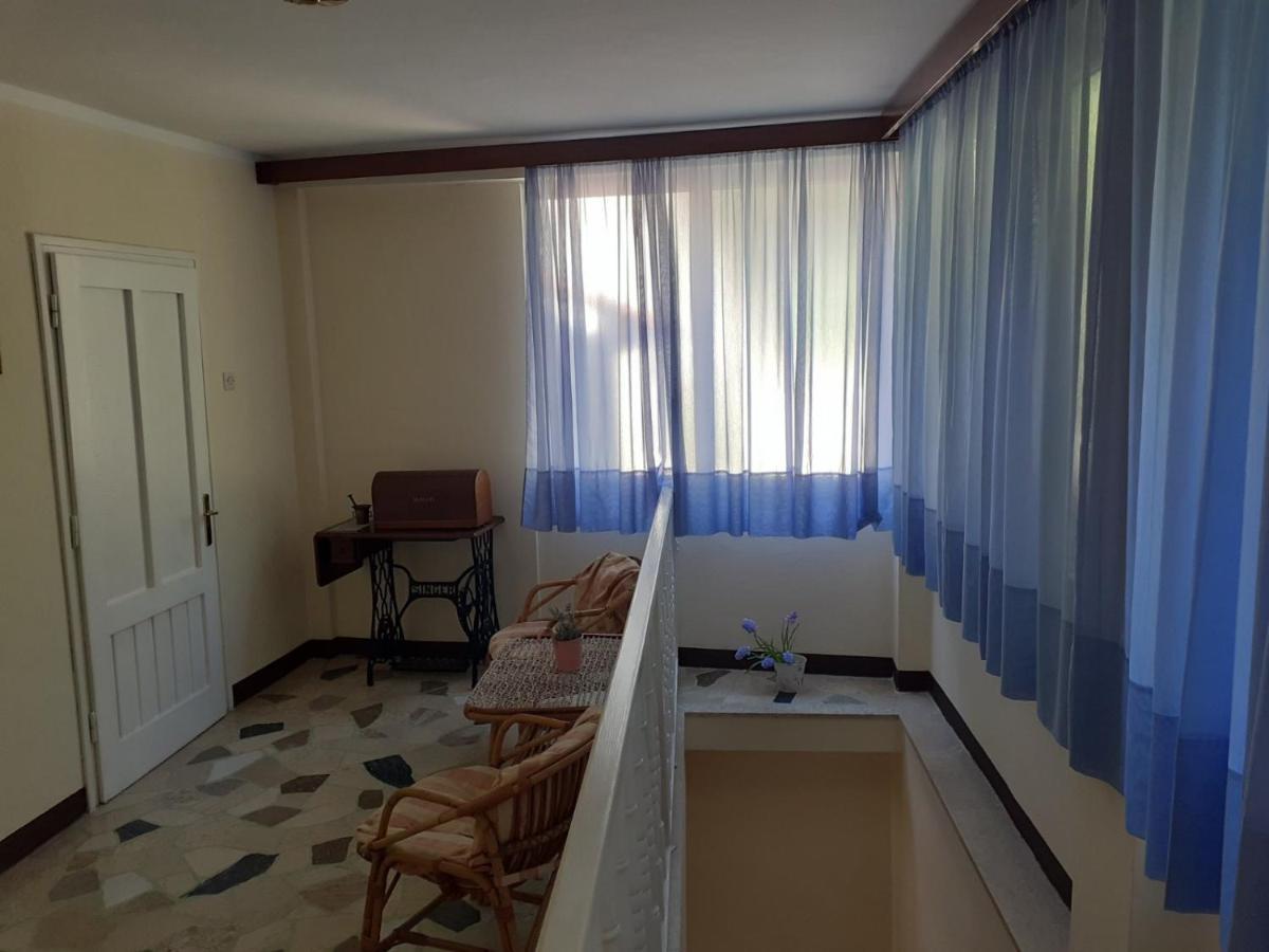 Kuca Sa Pogledom Na More- Paula Baška Esterno foto