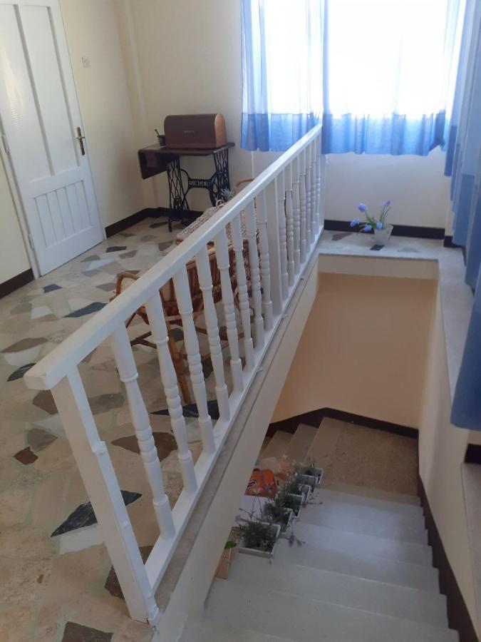 Kuca Sa Pogledom Na More- Paula Baška Esterno foto