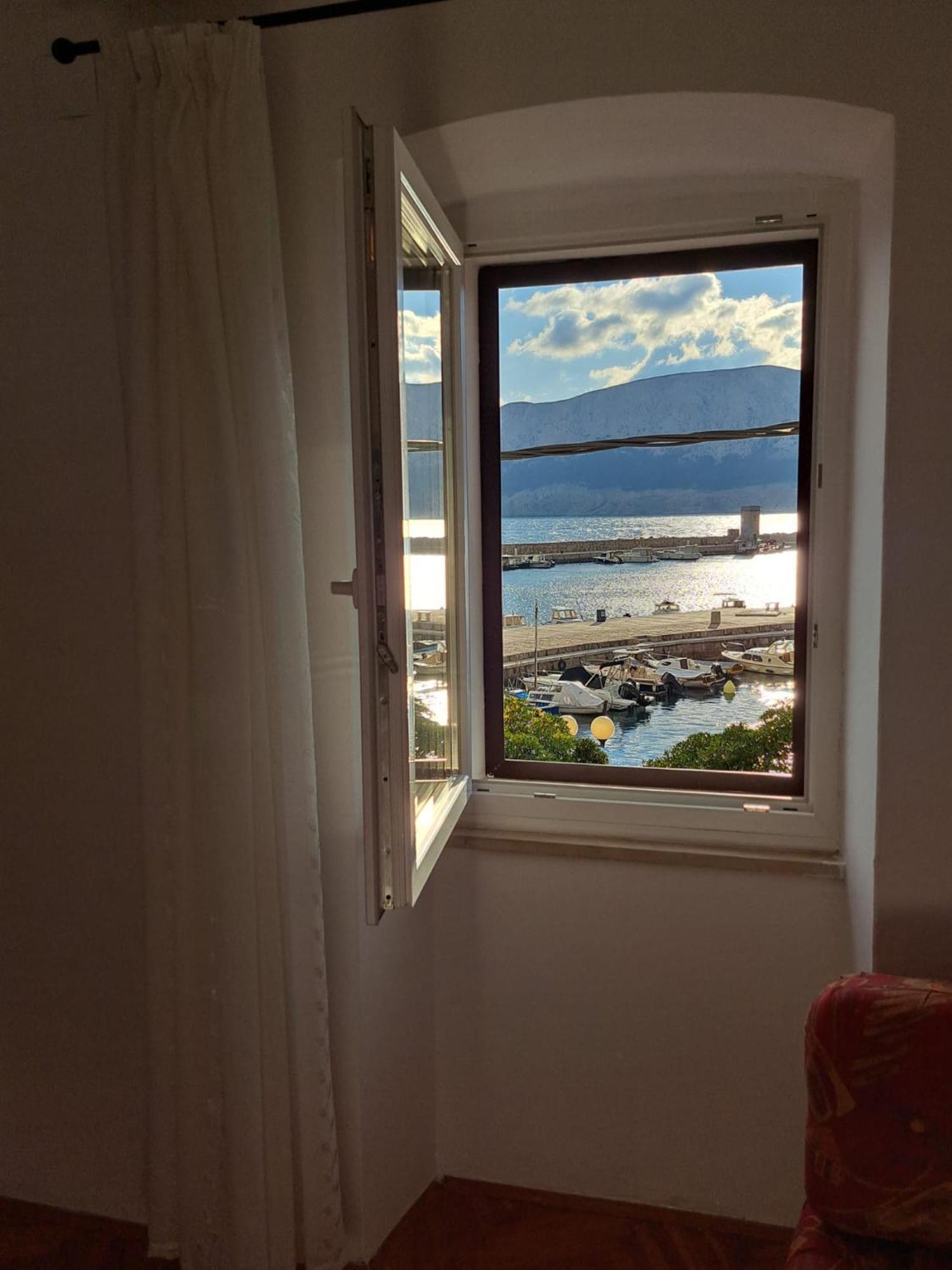 Kuca Sa Pogledom Na More- Paula Baška Esterno foto